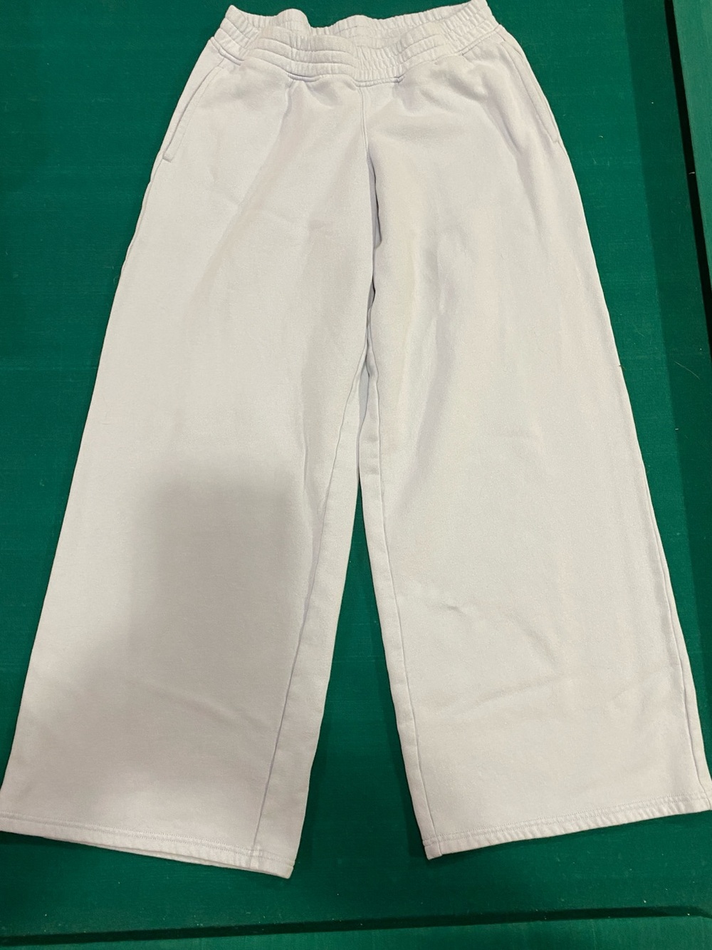 Hollister Women’s Lavender Wide-Leg Sweatpants